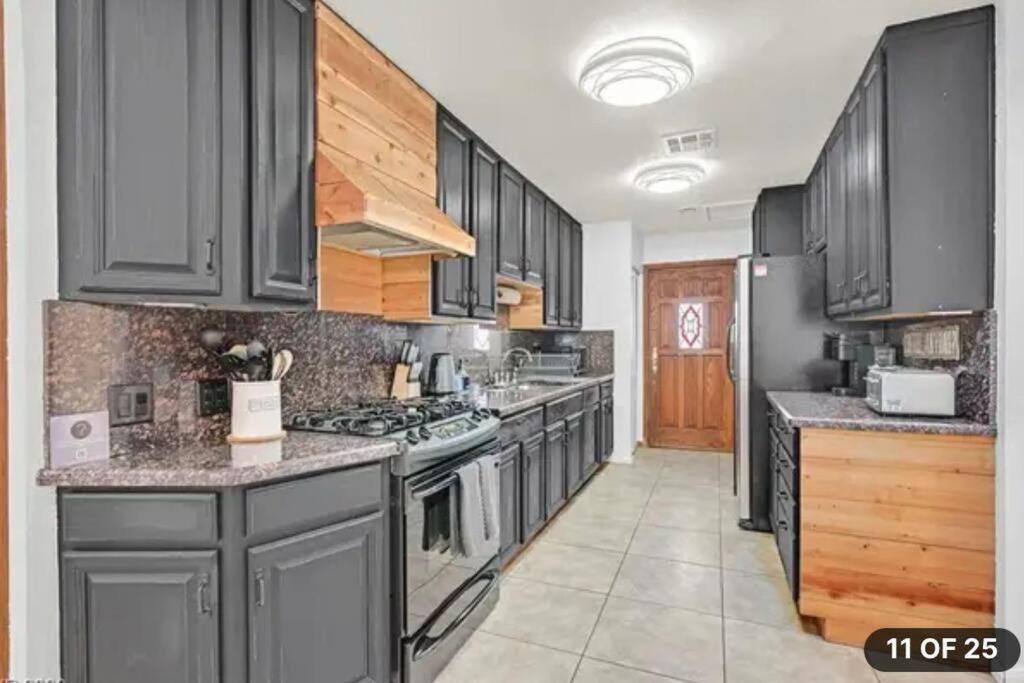 Beautiful Oasis With Rv Or Boat Parking Vila Henderson Exterior foto