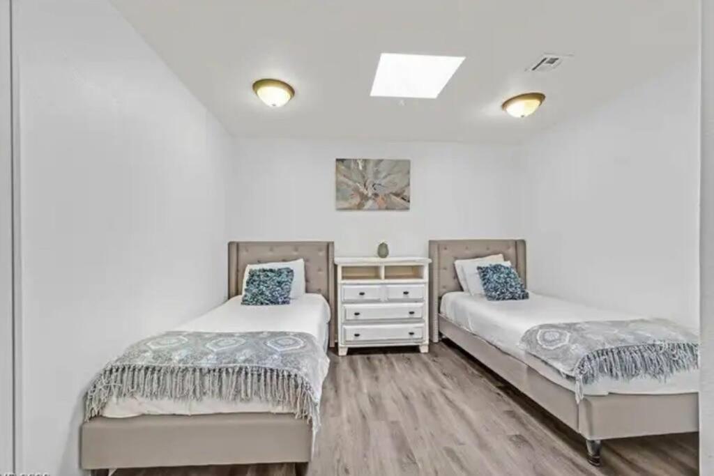 Beautiful Oasis With Rv Or Boat Parking Vila Henderson Exterior foto