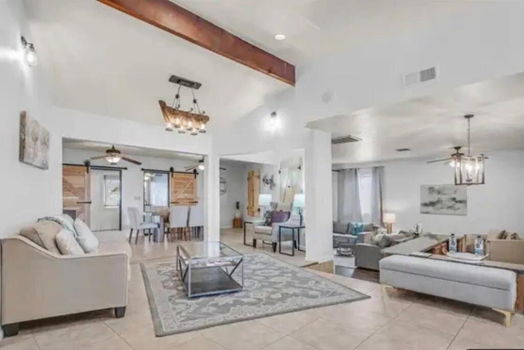 Beautiful Oasis With Rv Or Boat Parking Vila Henderson Exterior foto